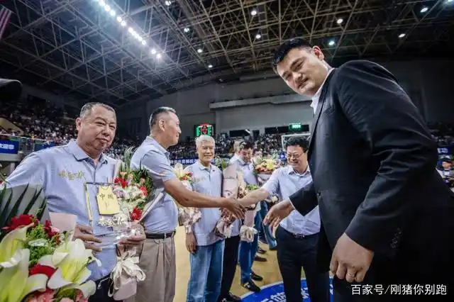 篮球联赛冠军中国是谁_中国篮球联赛所有冠军_篮球联赛冠军中国名单